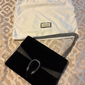 Gucci Black Shoulder Bag with Chain Strap